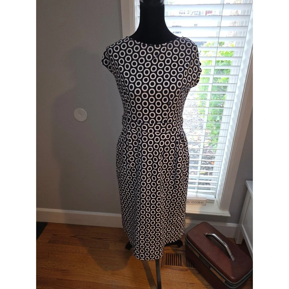 Boden Navy White Circle Print Cap Sleeve Sheath Dress UK 12 US 8L - Picture 2 of 7
